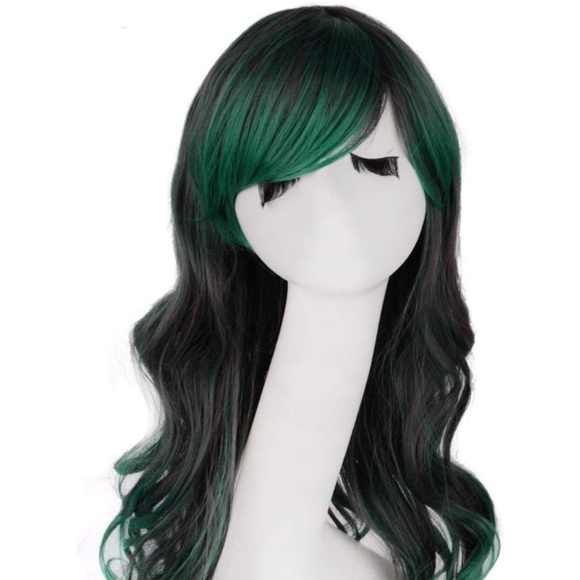 ✨Anaisee 26” green 2 tone cutesy cosplay wig +NWT*